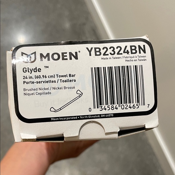 NEW IN BOX Moen Glyde 24" Towel Bar - BRUSHED NICKEL - YB2324BN - Picture 1 of 4